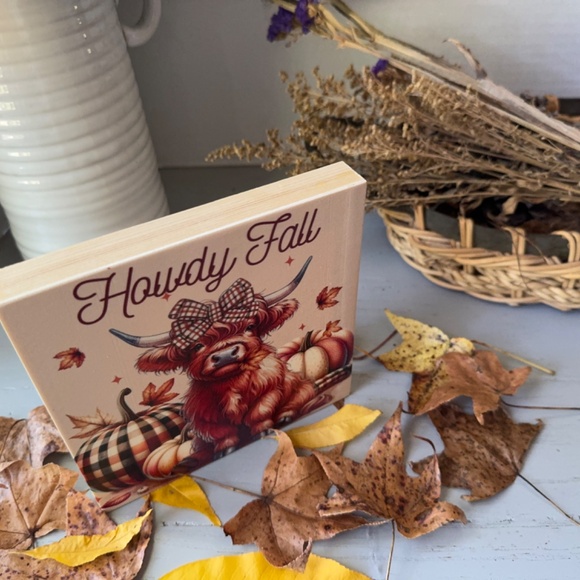 Charming Highland Cow 'Howdy Fall' Home or Office Decor for Autumn - Picture 11 of 13